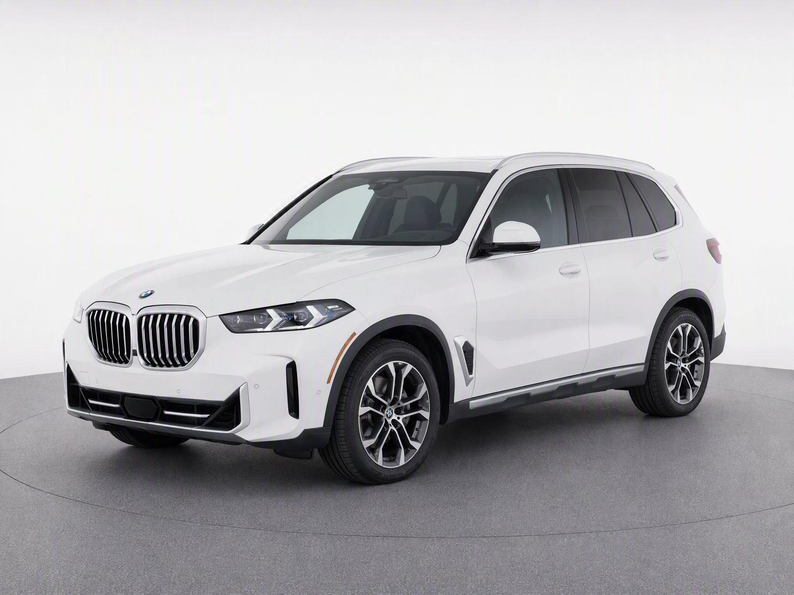 Used 2024 BMW X5 sDrive40i w/ Premium Package RWD image 2
