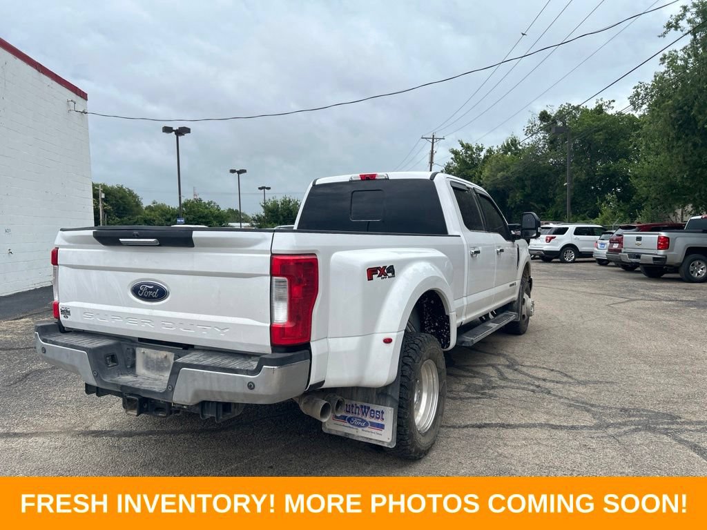 Used 2019 Ford F350 XLT w/ XLT Premium Package AWD/4WD image 3