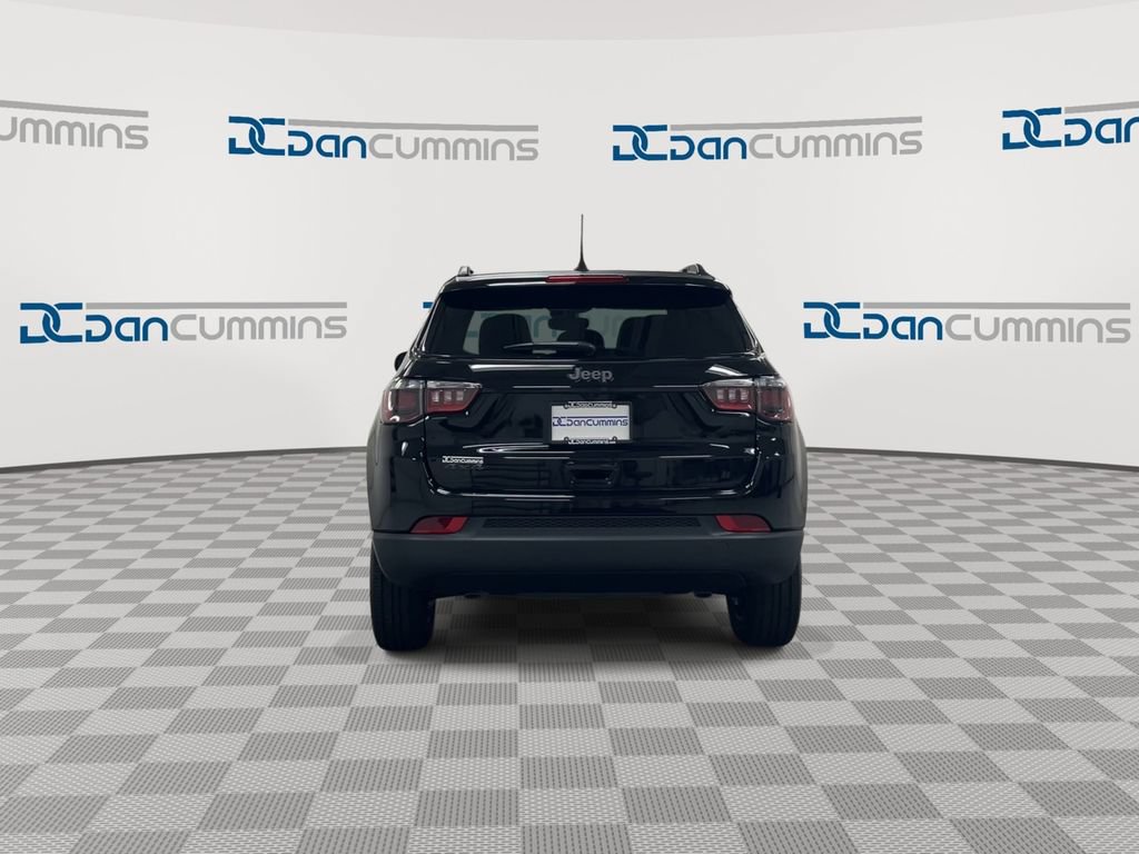 New 2026 Jeep Compass Latitude AWD/4WD image 7