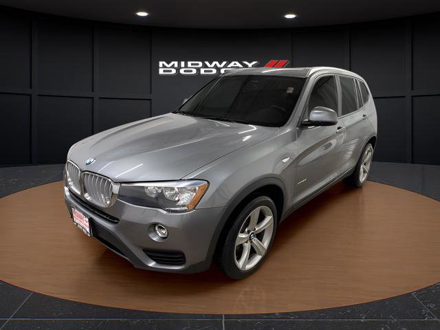 Used 2017 BMW X3 xDrive28i image 2