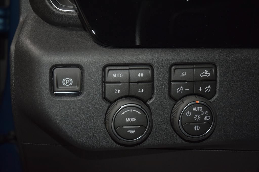 New 2026 Chevrolet Silverado 2500 LT w/ All Star Edition AWD/4WD image 39