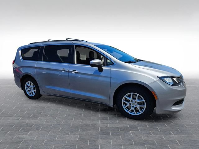 Used 2021 Chrysler Voyager Lxi FWD image 3