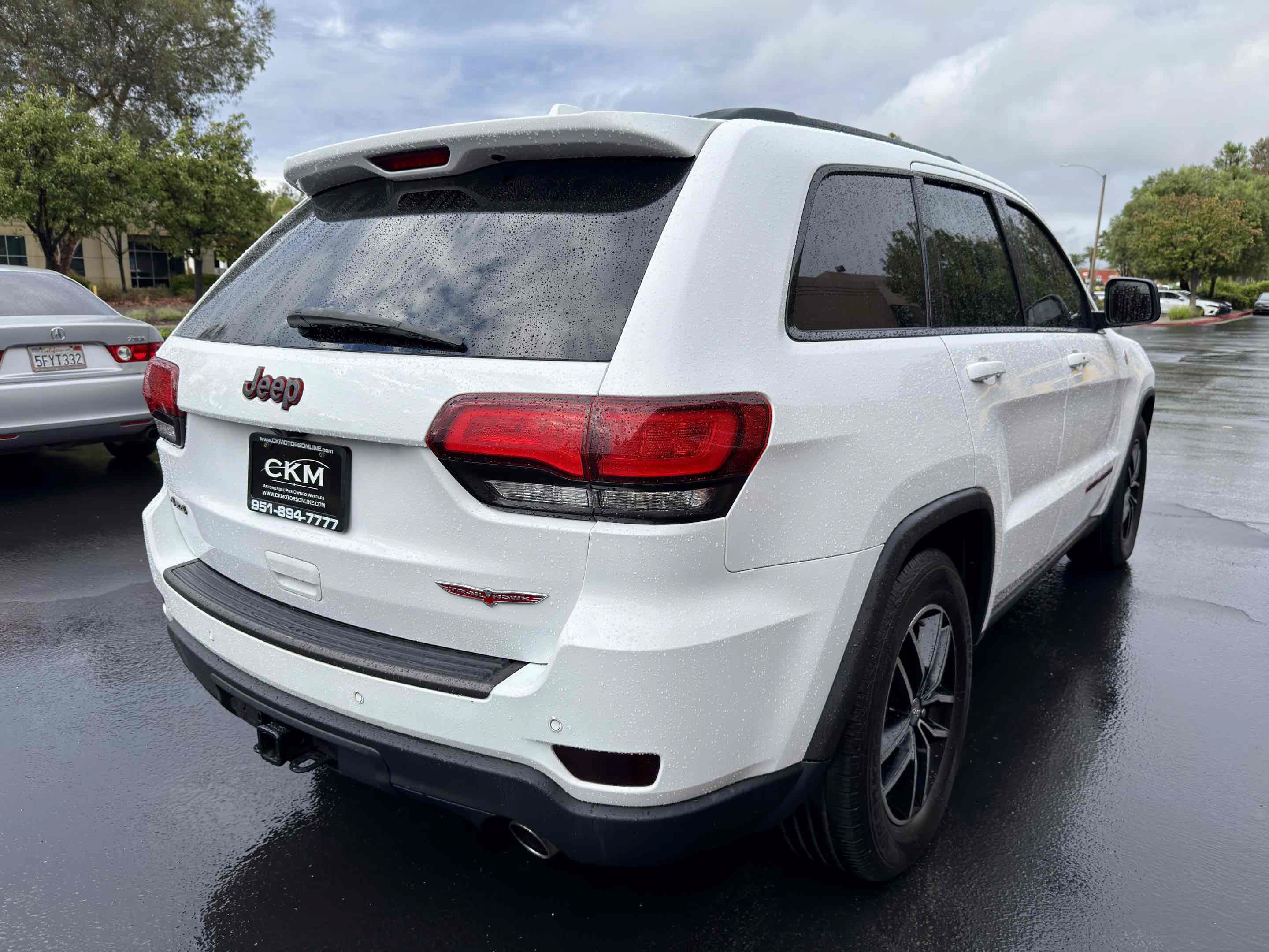 Used 2018 Jeep Grand Cherokee Trailhawk AWD/4WD image 12