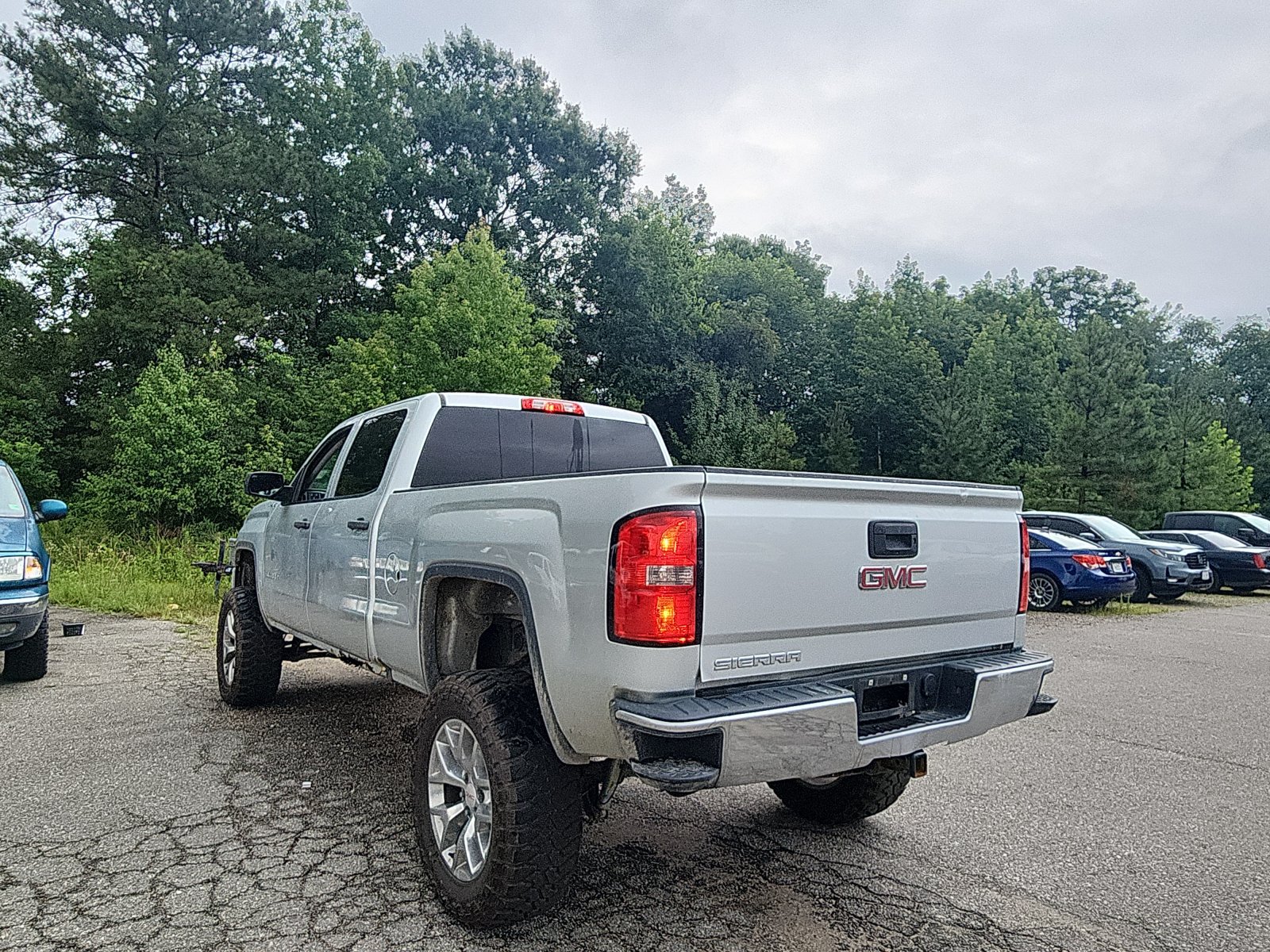 Used 2017 GMC Sierra 1500 4x4 Crew Cab w/ Sierra Convenience Package image 3