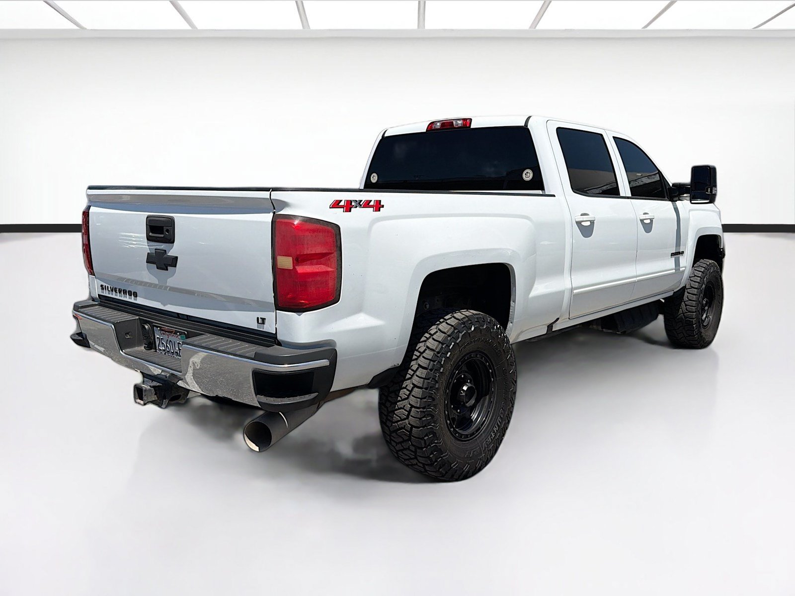 Used 2019 Chevrolet Silverado 2500 LT AWD/4WD image 4