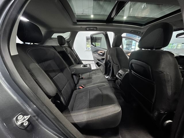 Used 2018 GMC Terrain SLE w/ Driver Convenience Package FWD image 13