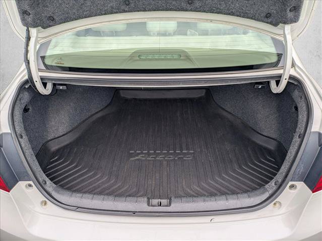 Used 2016 Honda Accord EX image 6