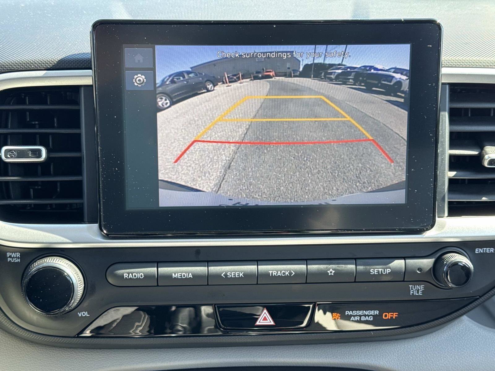 Certified 2023 Hyundai Venue SEL w/ Cargo Package FWD image 6