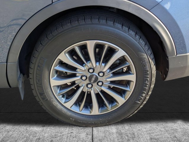 Used 2019 Lincoln Nautilus Select FWD image 7