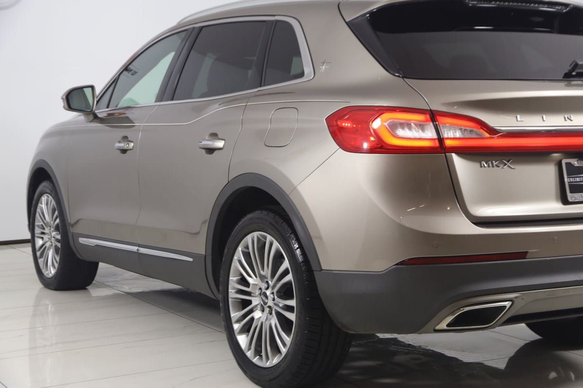 Used 2018 Lincoln MKX Reserve w/ Lincoln MKX Climate Package AWD/4WD image 25