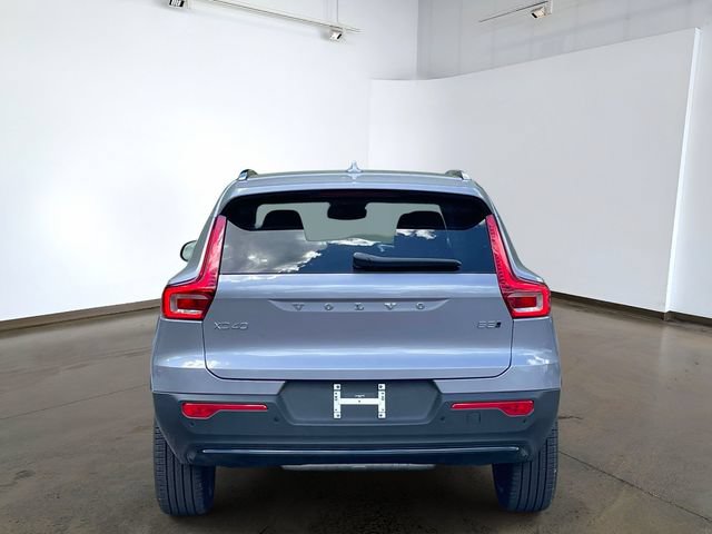 New 2026 Volvo XC40 B5 Plus w/ Climate Package AWD/4WD image 5