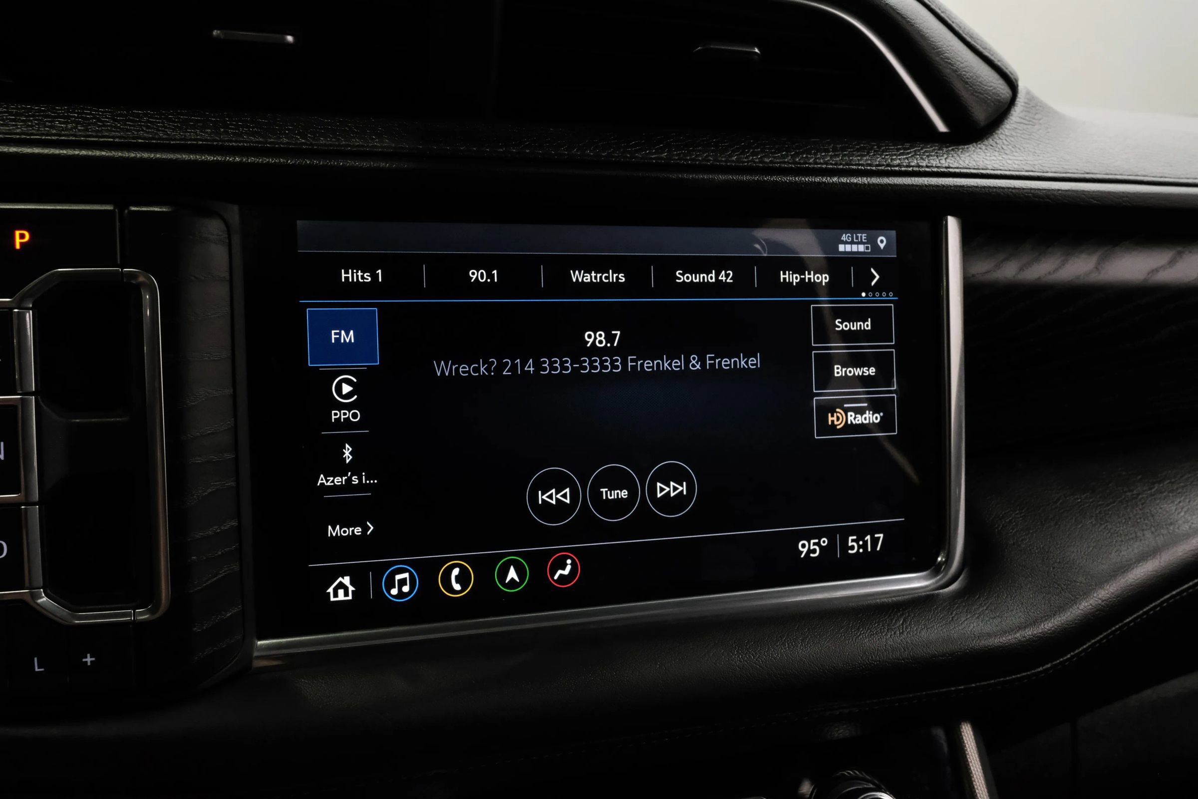 Used 2021 GMC Yukon Denali w/ Denali Premium Package image 35