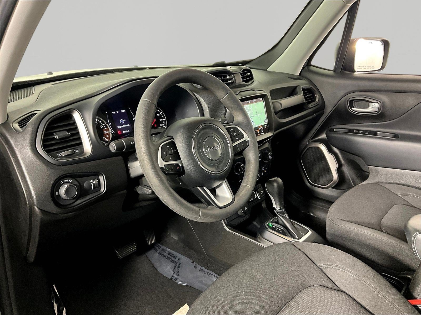 Used 2023 Jeep Renegade Latitude AWD/4WD image 12