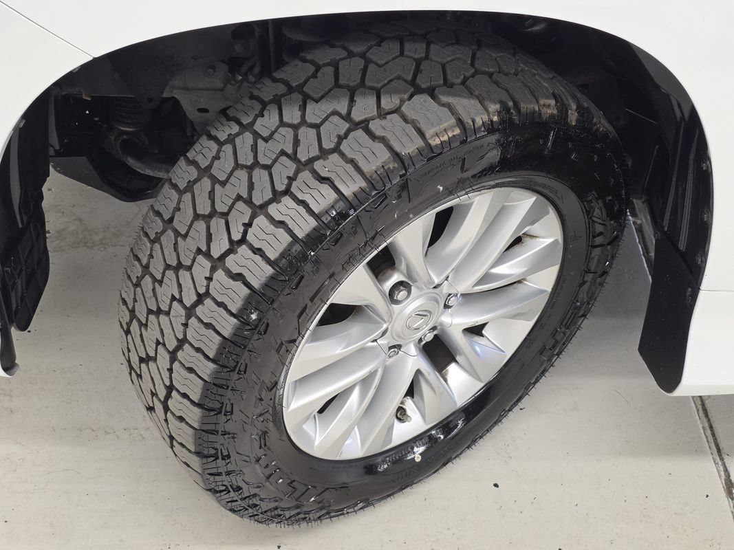 Used 2018 Lexus GX 460 Premium w/ Premium Package AWD/4WD image 33