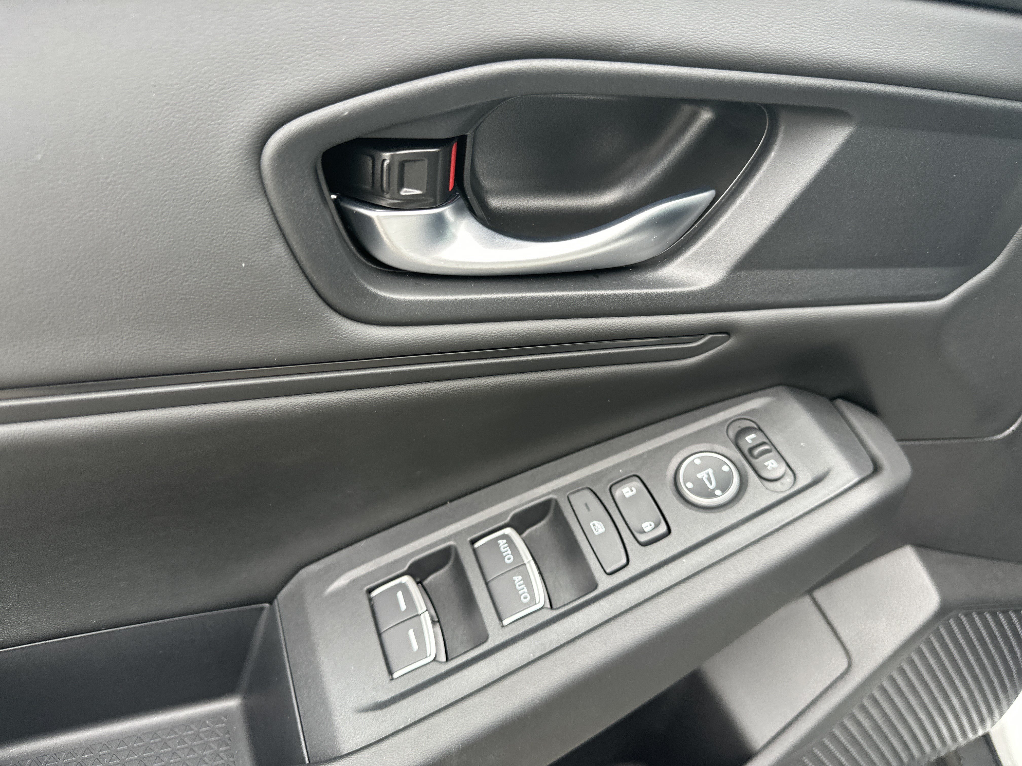 Certified 2025 Honda Accord SE image 13