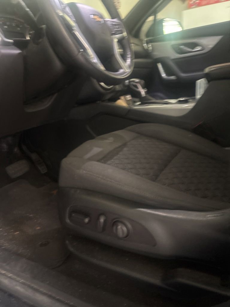 Used 2020 Chevrolet Blazer LT FWD image 6