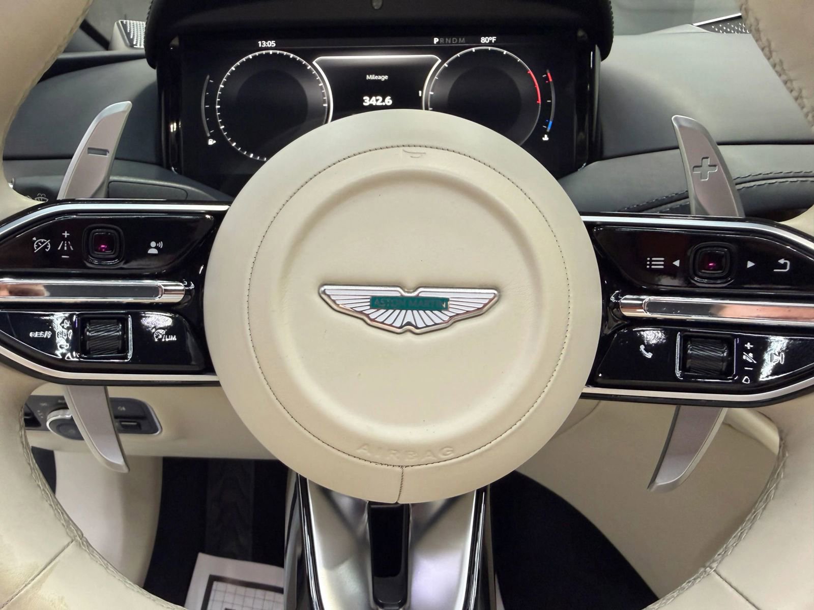 Used 2024 Aston Martin DB12 Convertible RWD image 71