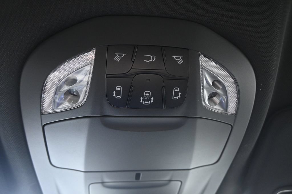 New 2027 Chrysler Pacifica Select FWD image 35