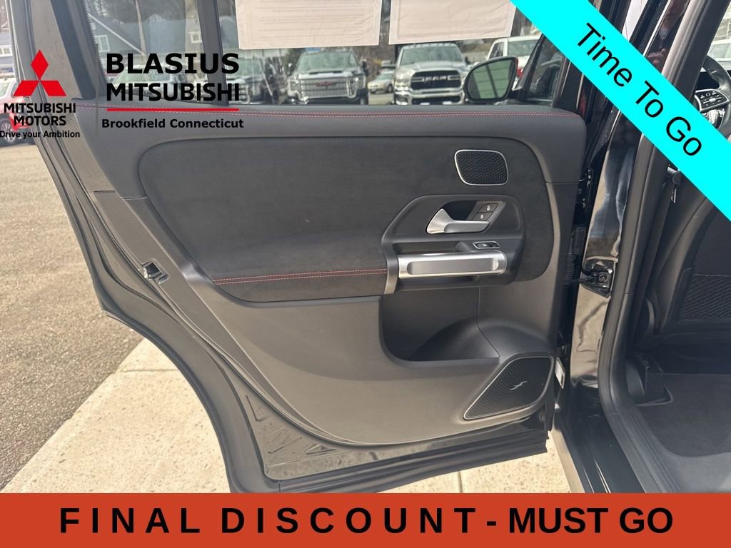 Used 2021 Mercedes-Benz GLB 250 4MATIC w/ AMG Line image 38