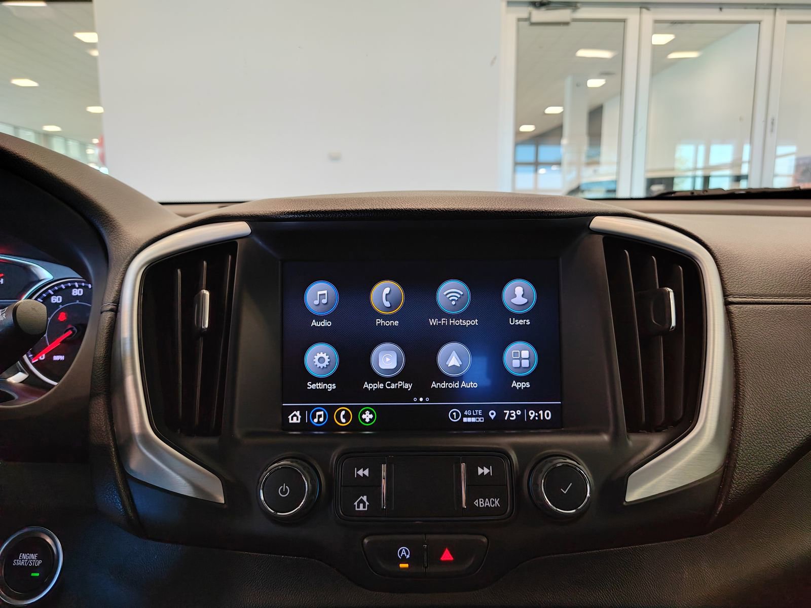 Used 2023 GMC Terrain SLT image 23