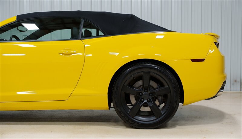 Used 2011 Chevrolet Camaro SS w/ RS Package RWD image 4