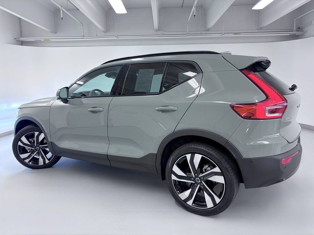 Used 2025 Volvo XC40 B5 Ultra w/ Climate Package AWD/4WD image 7