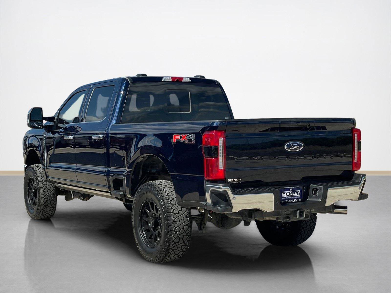 Used 2025 Ford F250 Lariat w/ Chrome Package image 5