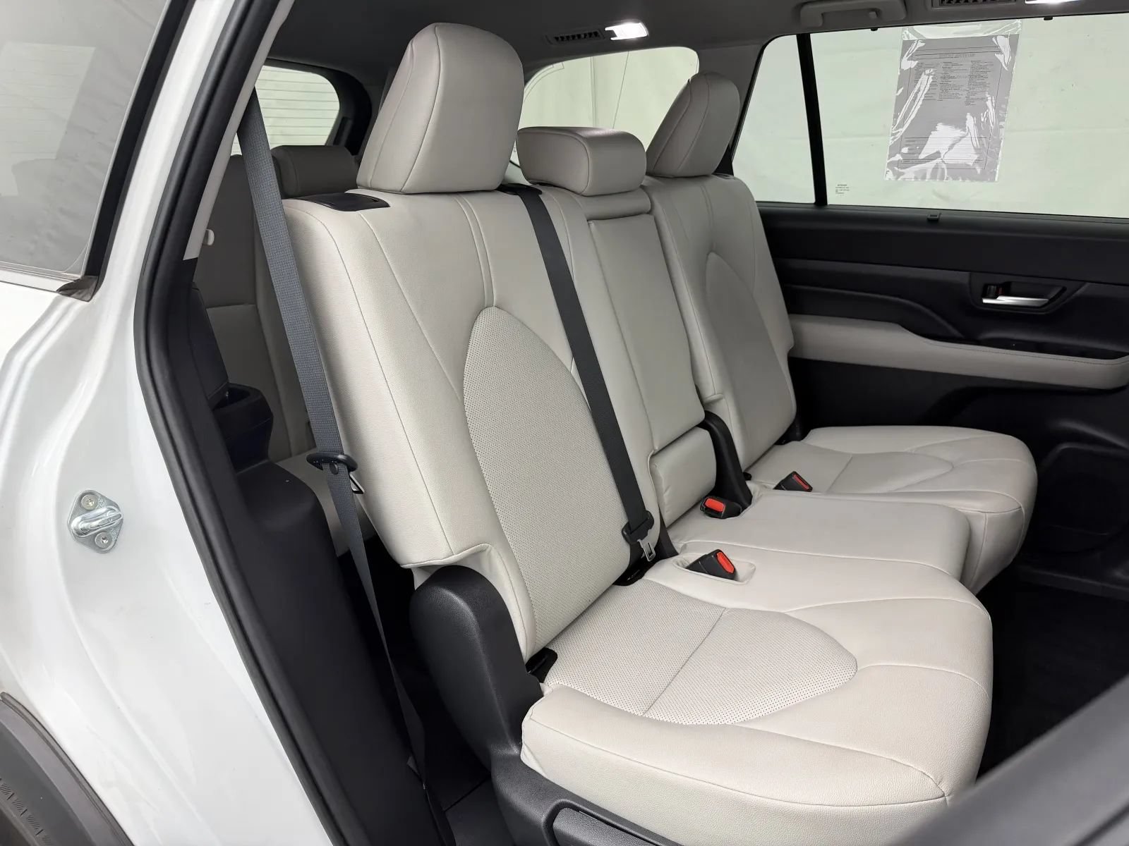 Used 2024 Toyota Grand Highlander FWD image 27