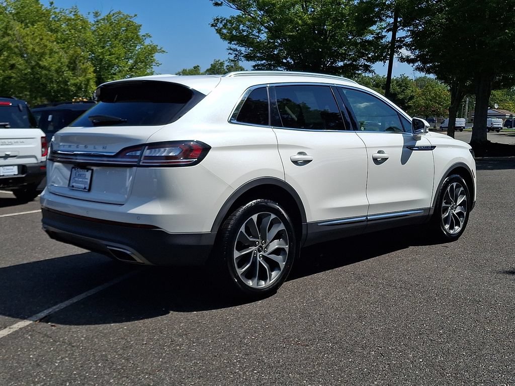 Used 2023 Lincoln Nautilus Reserve AWD/4WD image 9