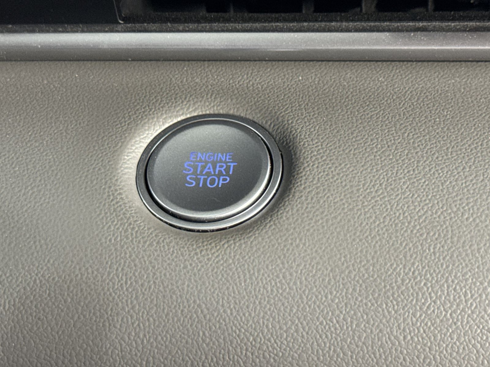 Used 2023 Hyundai Elantra SEL FWD image 42