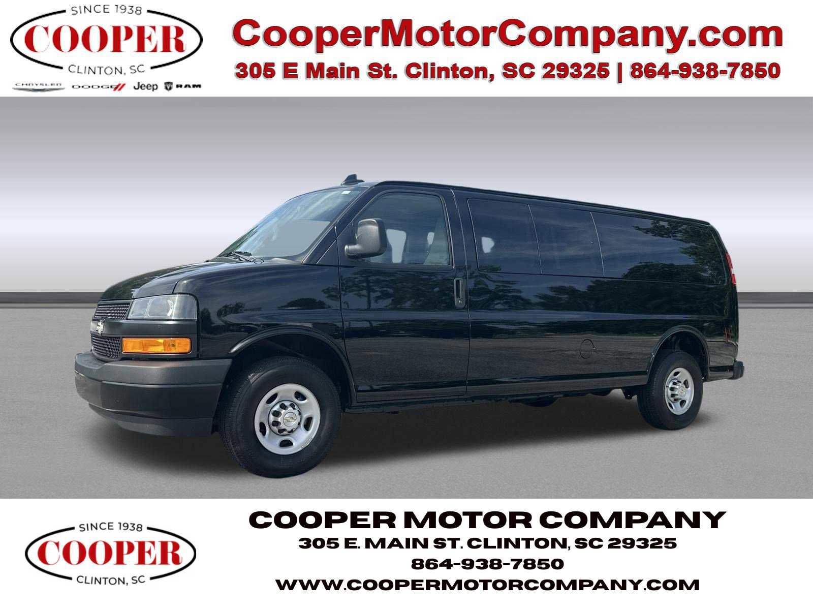 Used 2025 Chevrolet Express 3500 LS RWD image 1