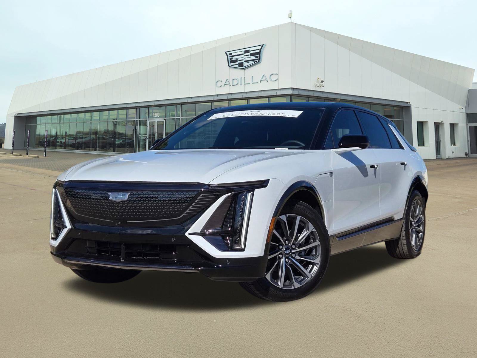 New 2026 Cadillac Lyriq Premium Luxury AWD/4WD image 1