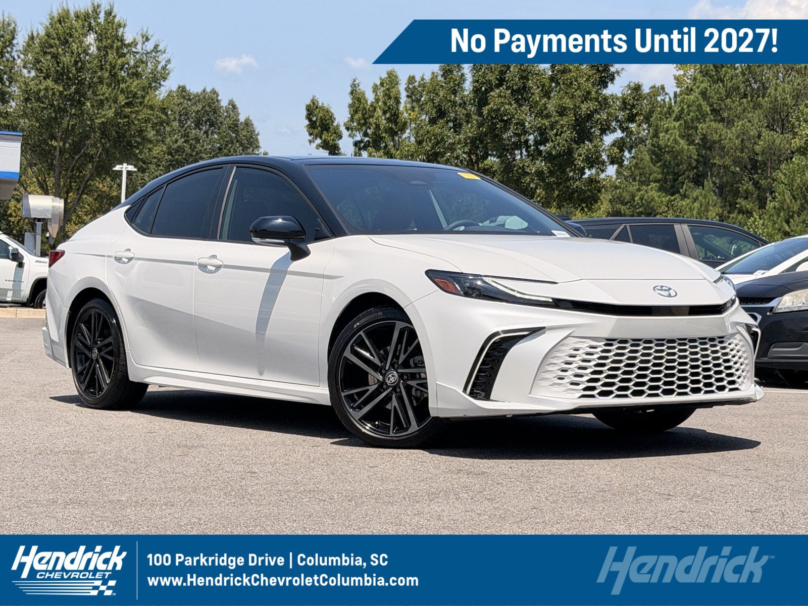 Used 2025 Toyota Camry XSE FWD image 1