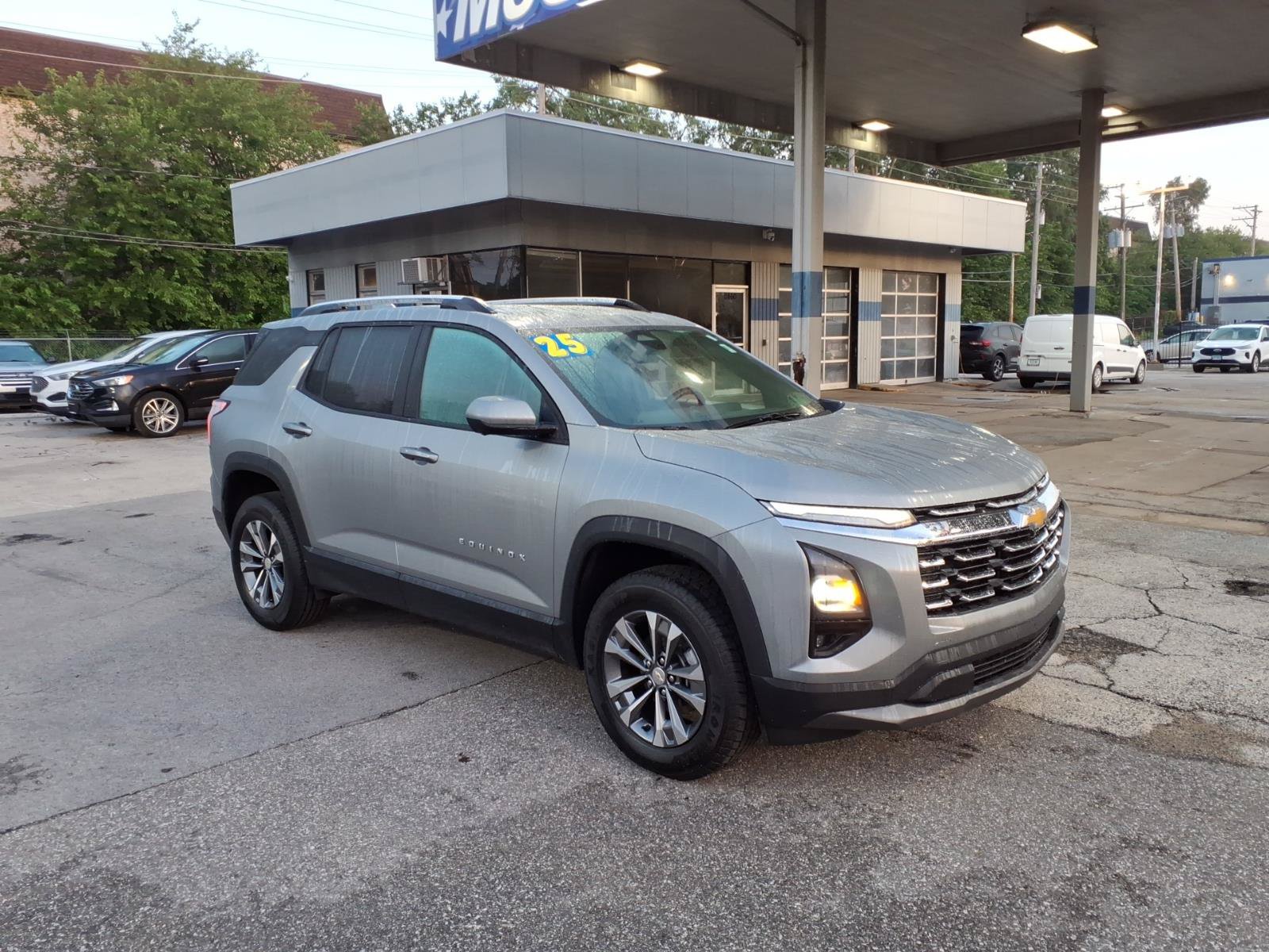 Used 2025 Chevrolet Equinox LT w/ Convenience Package II