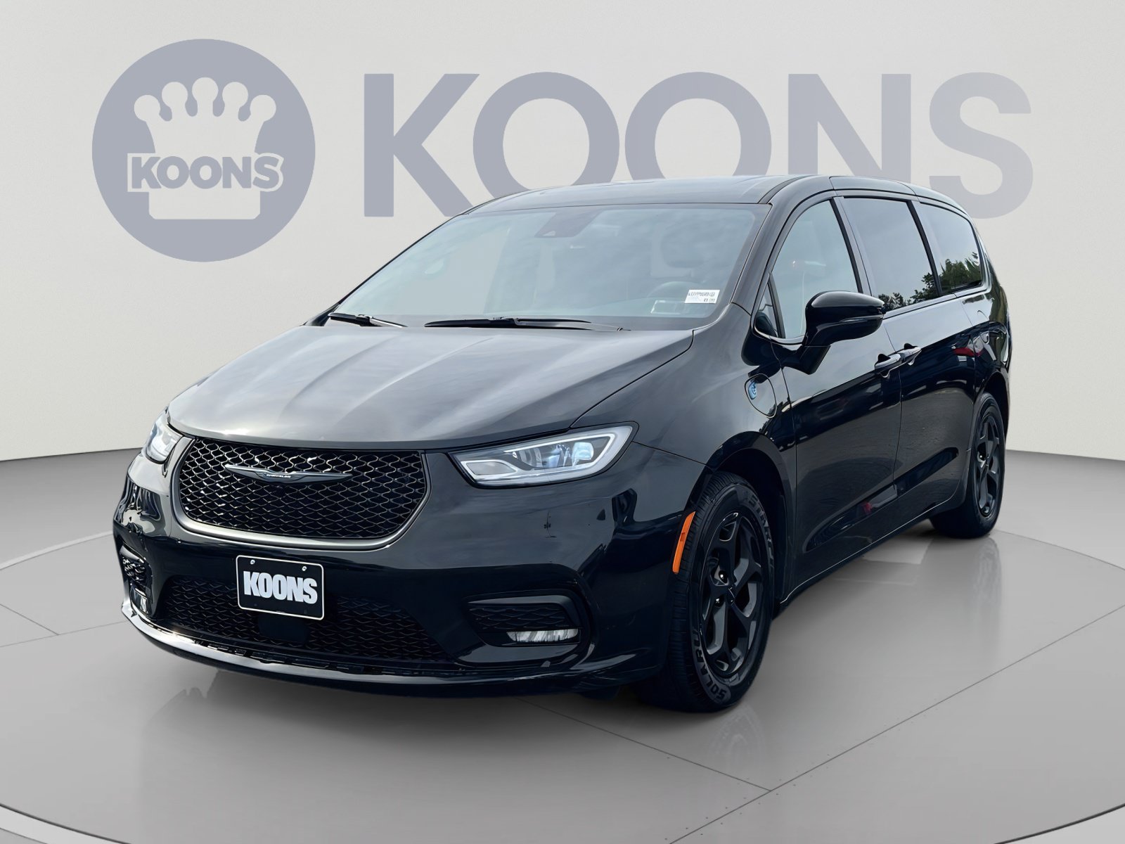 Used 2023 Chrysler Pacifica Limited w/ S Appearance Package FWD image 5