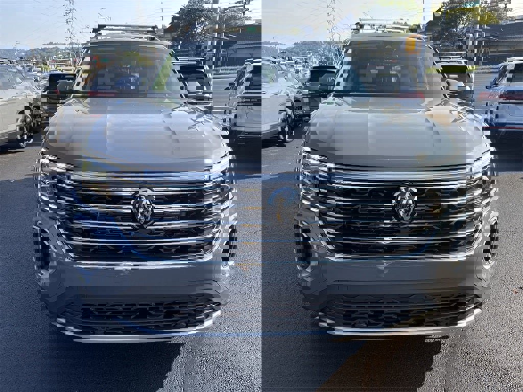New 2026 Volkswagen Atlas SE image 2