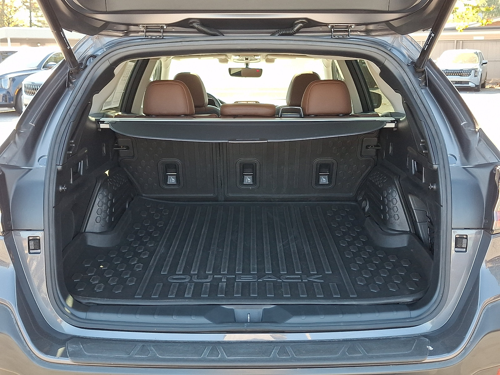 Used 2020 Subaru Outback Touring XT AWD/4WD image 29