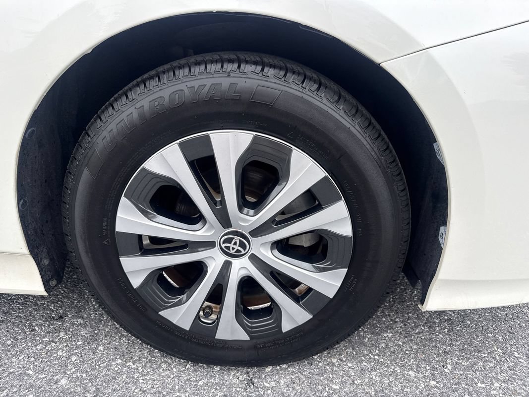 Used 2017 Toyota Prius Two FWD image 29