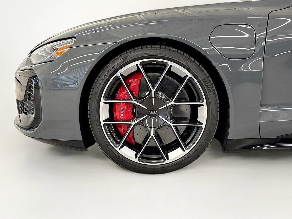 New 2025 Audi RS e-tron GT performance image 28