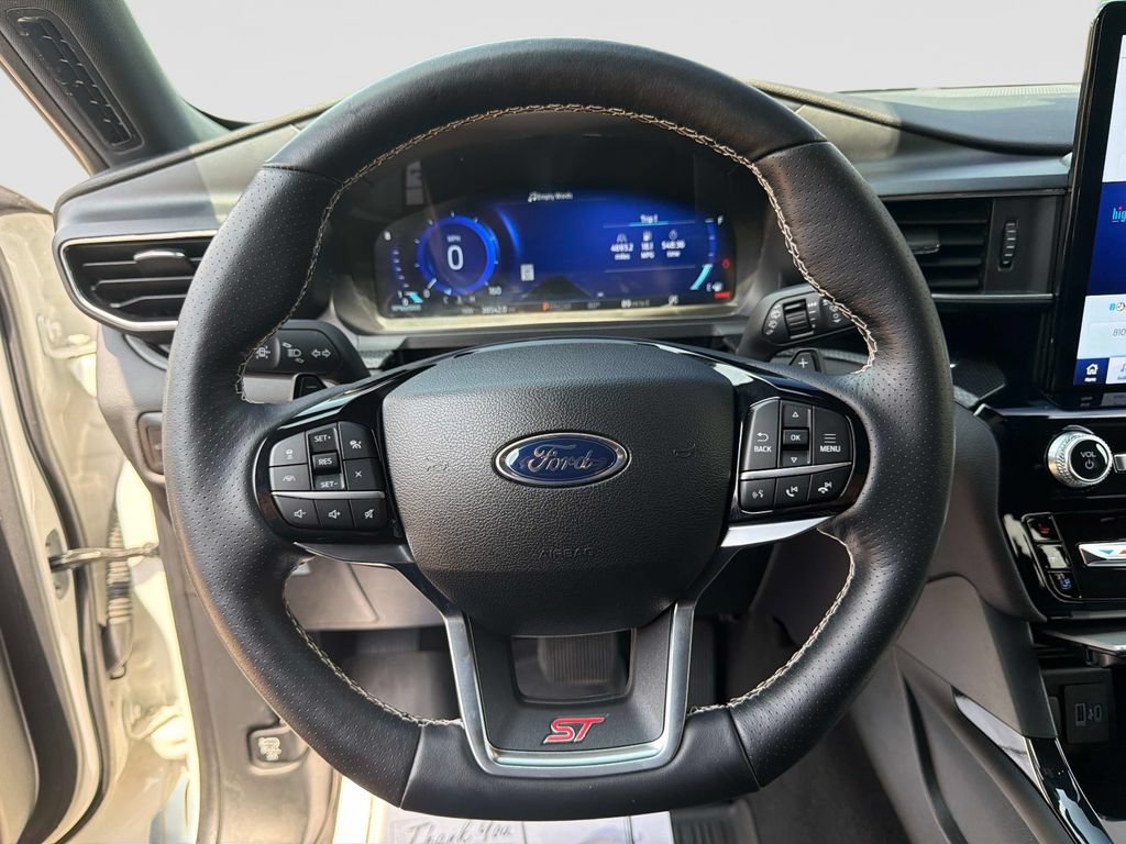 Used 2023 Ford Explorer ST w/ Equipment Group 401A AWD/4WD image 32