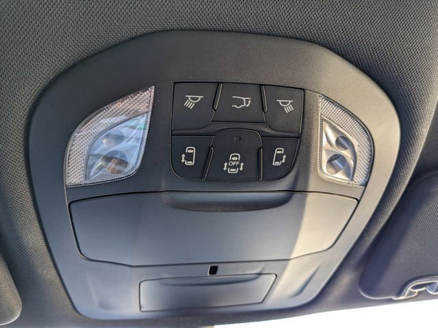 New 2026 Chrysler Pacifica Select FWD image 20