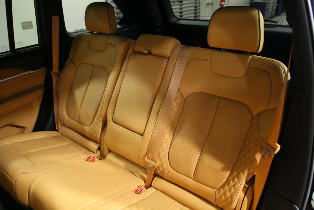 Used 2024 Jeep Grand Cherokee Summit AWD/4WD image 30