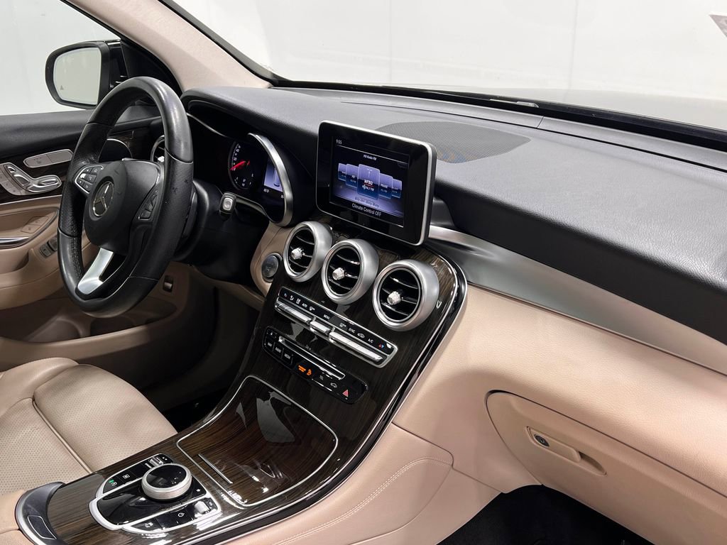 Used 2018 Mercedes-Benz GLC 300 image 19