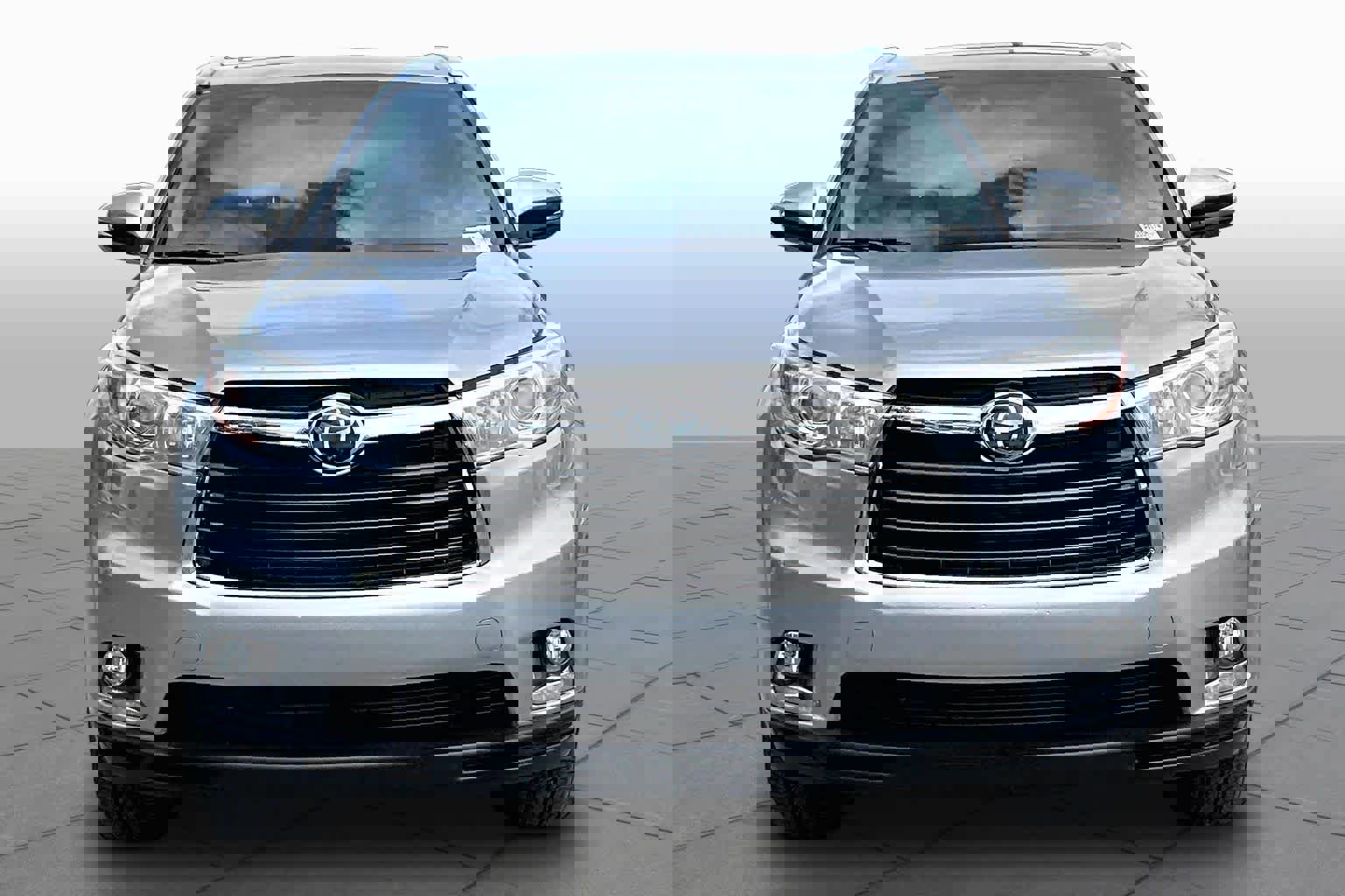 Used 2015 Toyota Highlander Limited Platinum FWD image 4