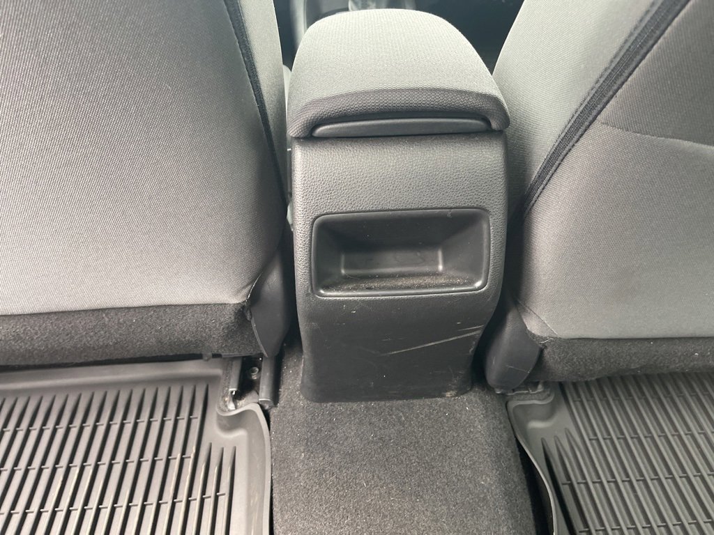 Used 2021 Toyota Corolla LE image 45