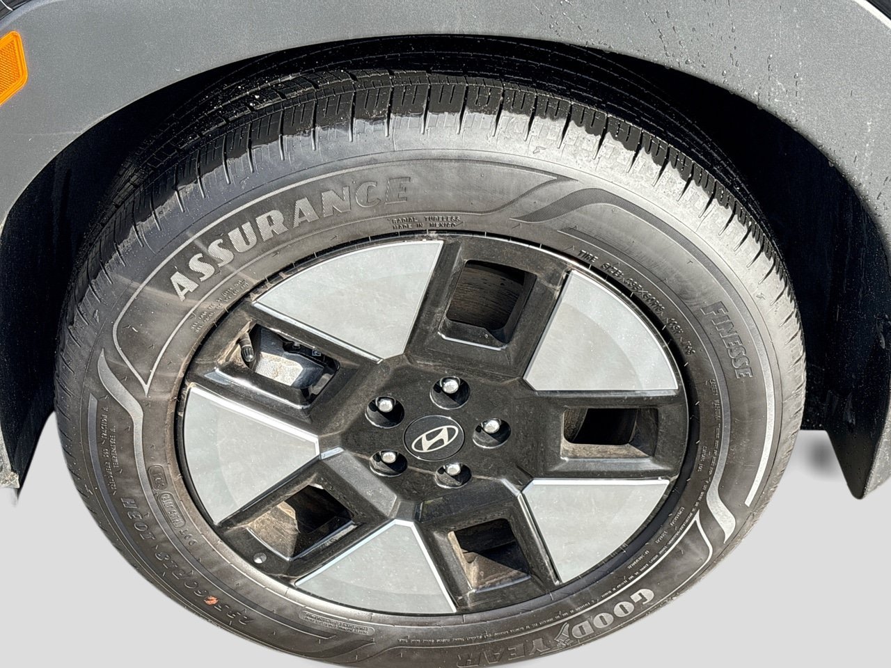 Used 2025 Hyundai Santa Fe SEL AWD/4WD image 10