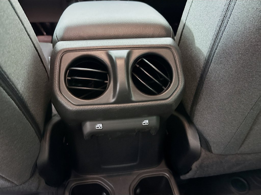 Used 2026 Jeep Wrangler Unlimited Sport AWD/4WD image 23