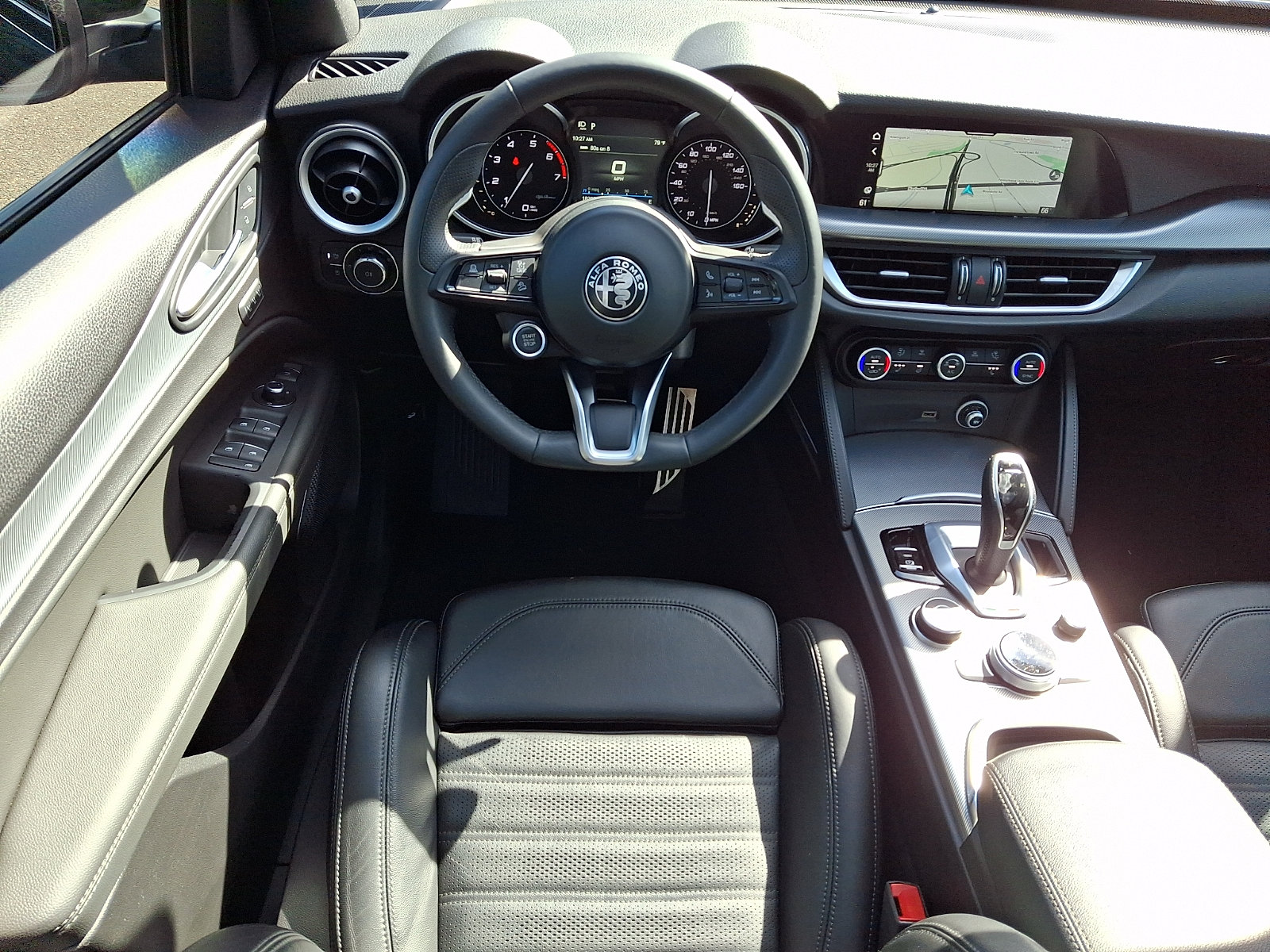 Used 2023 Alfa Romeo Stelvio Veloce AWD/4WD image 9