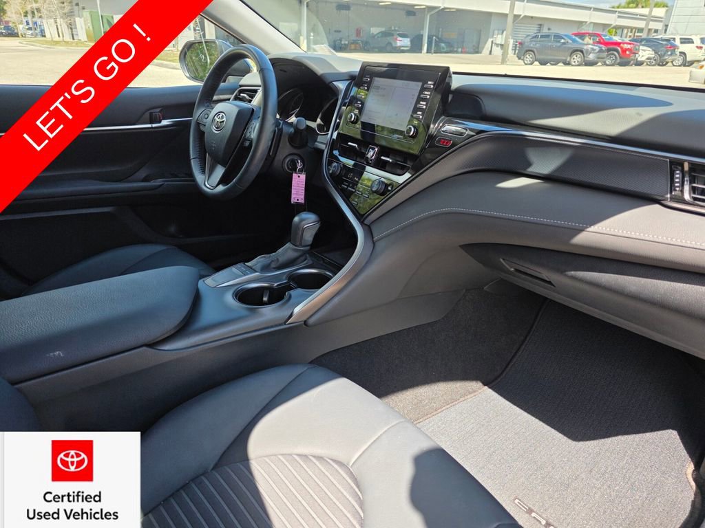 Used 2024 Toyota Camry SE FWD image 13
