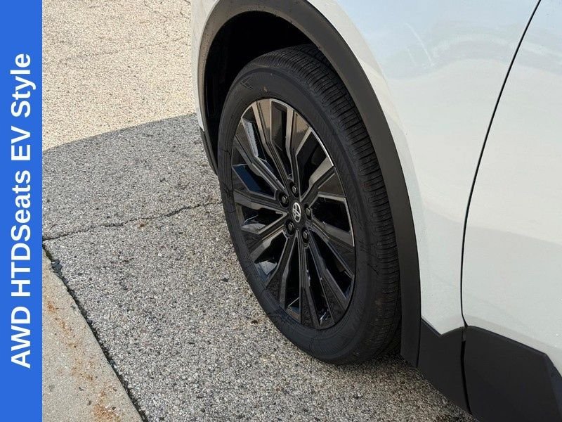 New 2026 Toyota C-HR AWD/4WD image 9